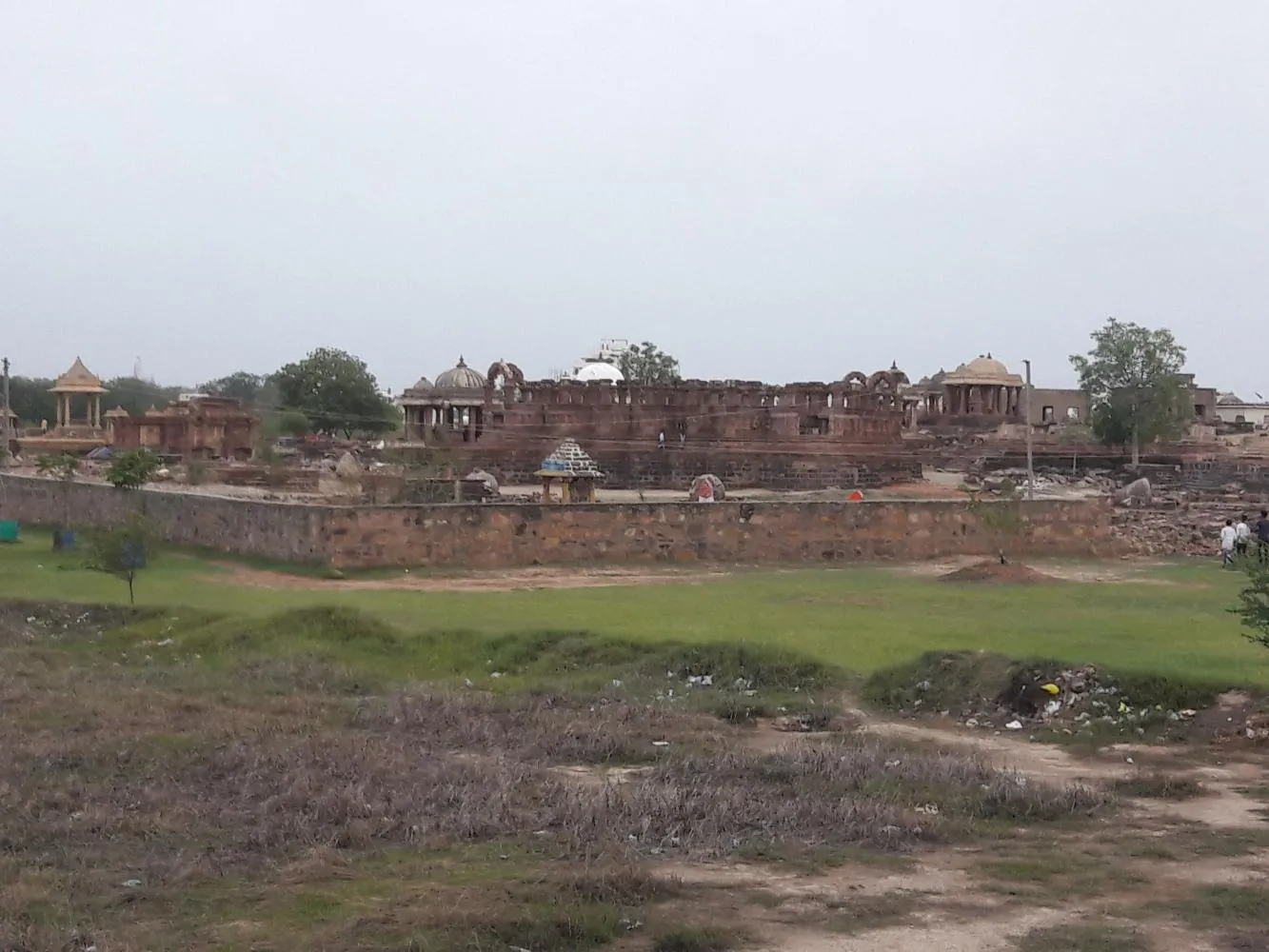 Prag Mahal and Aina Mahal architecture