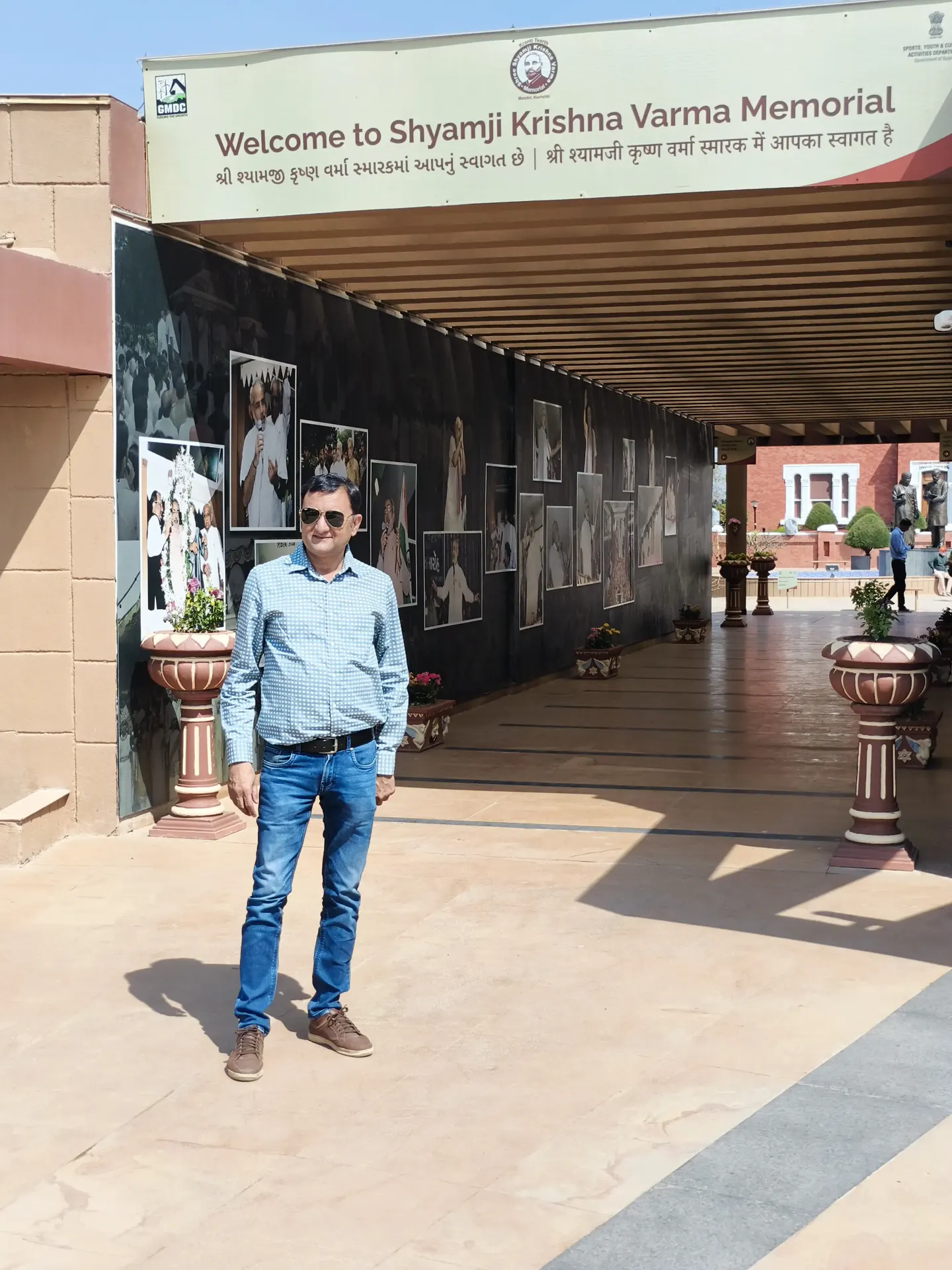 Shyamji Krishna Varma statue