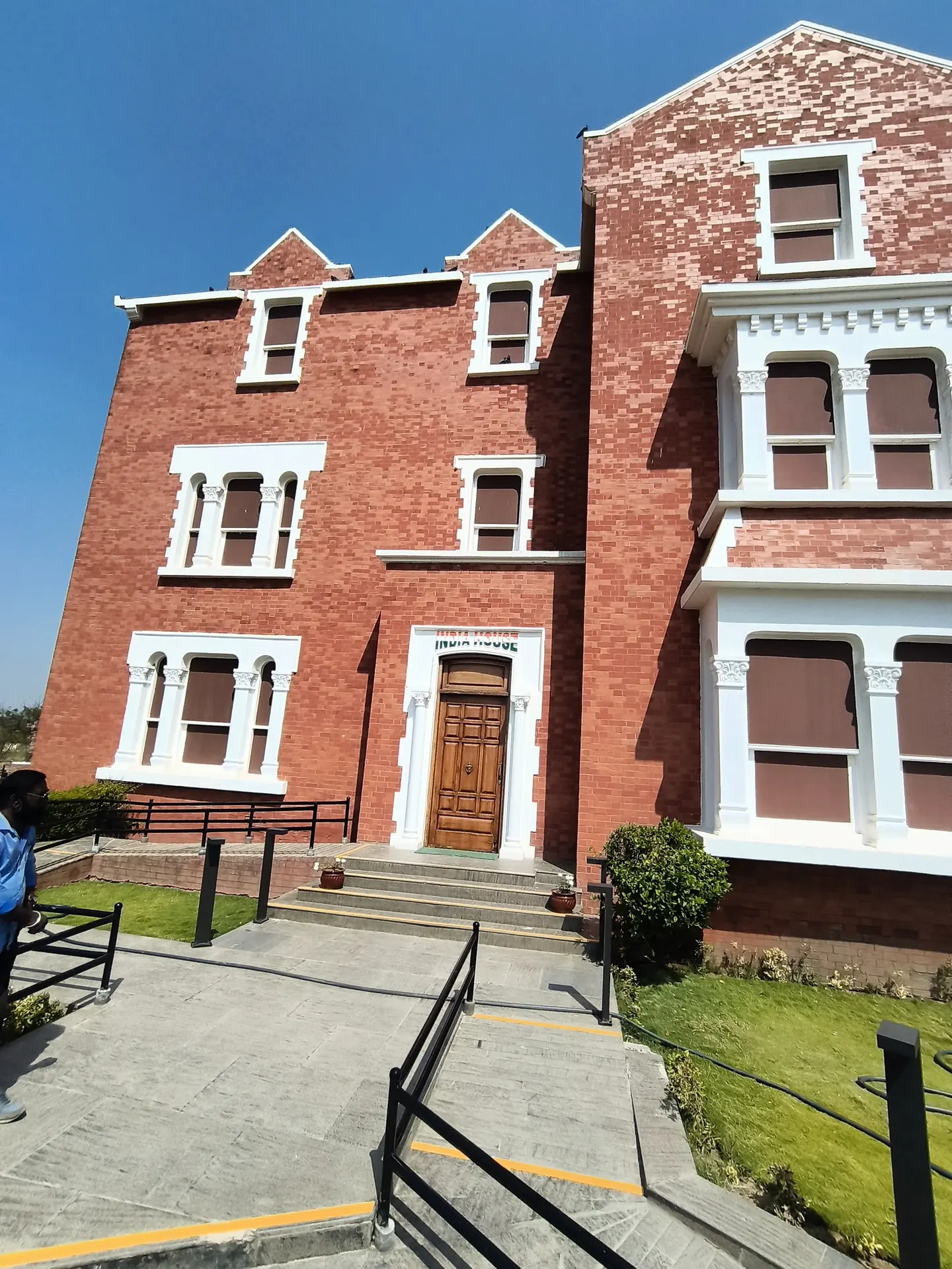 India House replica exterior